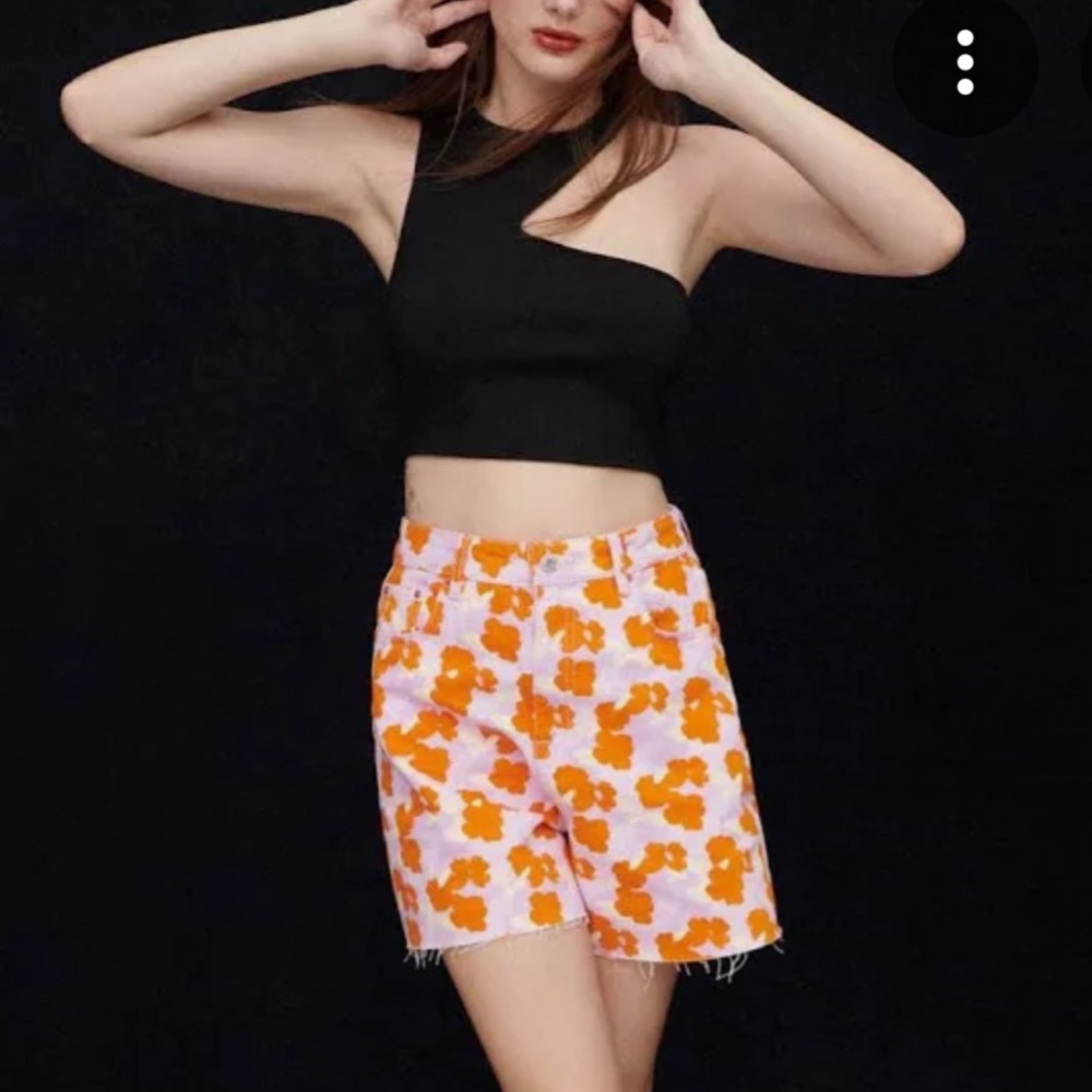 Zara The 90’s shorts - Picture 1 of 11